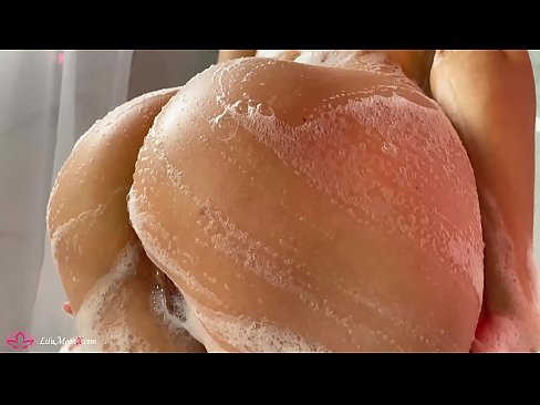 ❤️ Bà thủ dâm âm hộ với máy rung đến cực khoái mãnh liệt trong vòi hoa sen ☑  Fucking  ở% vi.bestsexporno.ru%  ☑